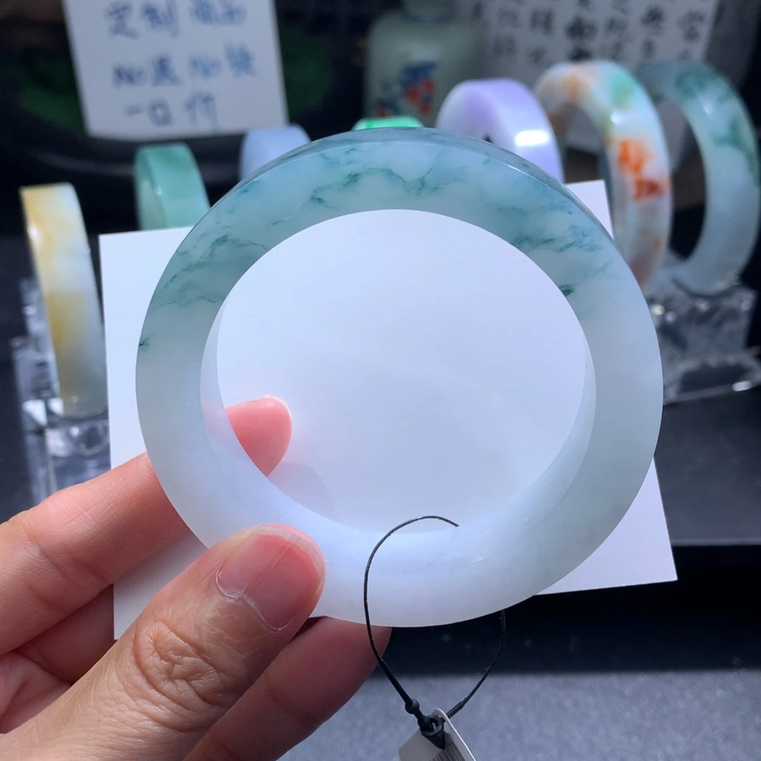 未镶嵌翡翠手镯定制翡翠