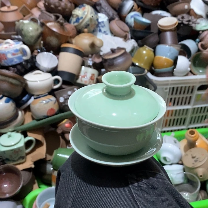 瓷片荷花绽放光芒……荷花开花的时间可以