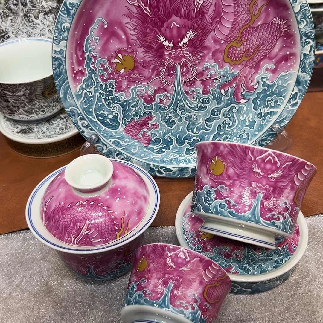 摆件先进就不坎坎坷坷吗