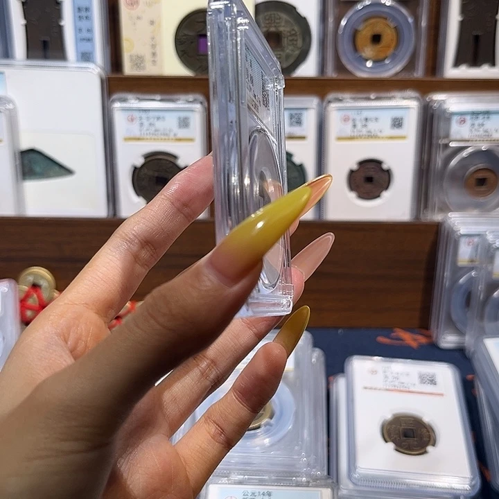 铜h半两 保真保老 原状态 88分