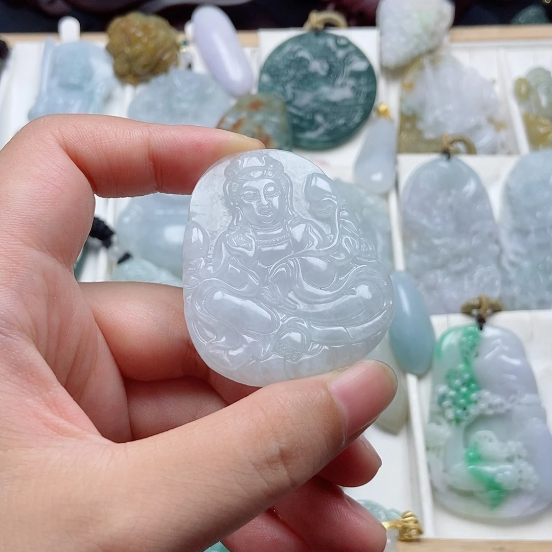 翡翠未镶嵌颈饰翡翠