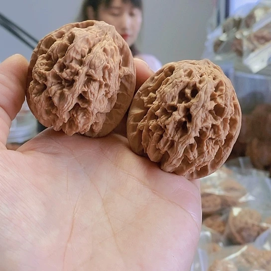 【闪购商品】把件文玩核桃47将军