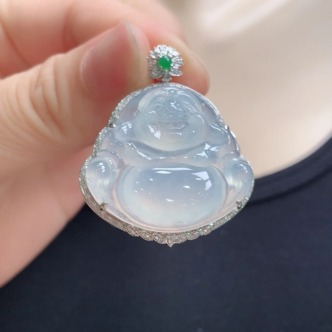 翡翠18K金镶嵌颈饰佛公