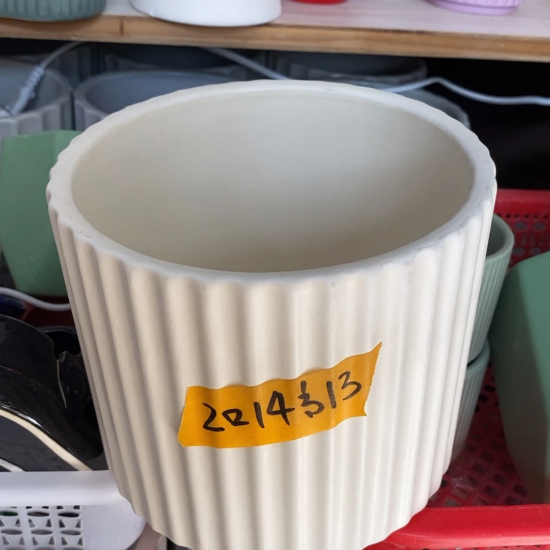 摆件陶盆有孔 瑕疵介意勿拍