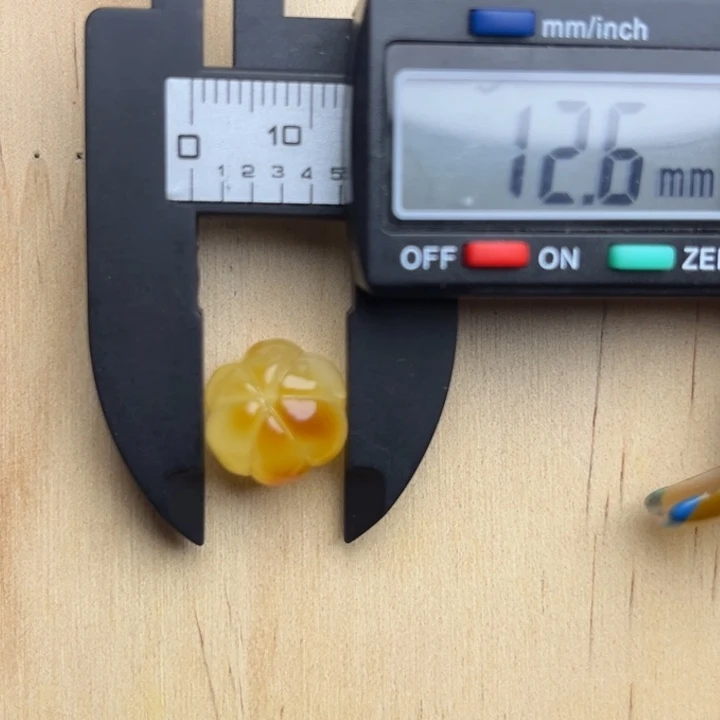 蜜蜡未镶嵌珠宝奇石160-天然蜜蜡满蜡俏色南瓜珠一个