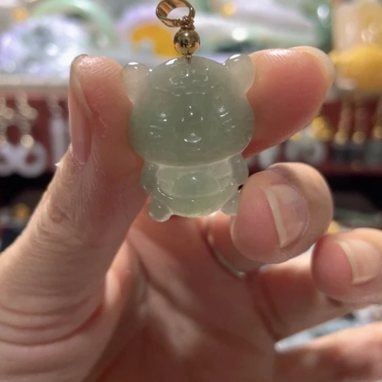 翡翠未镶嵌颈饰老虎吊坠