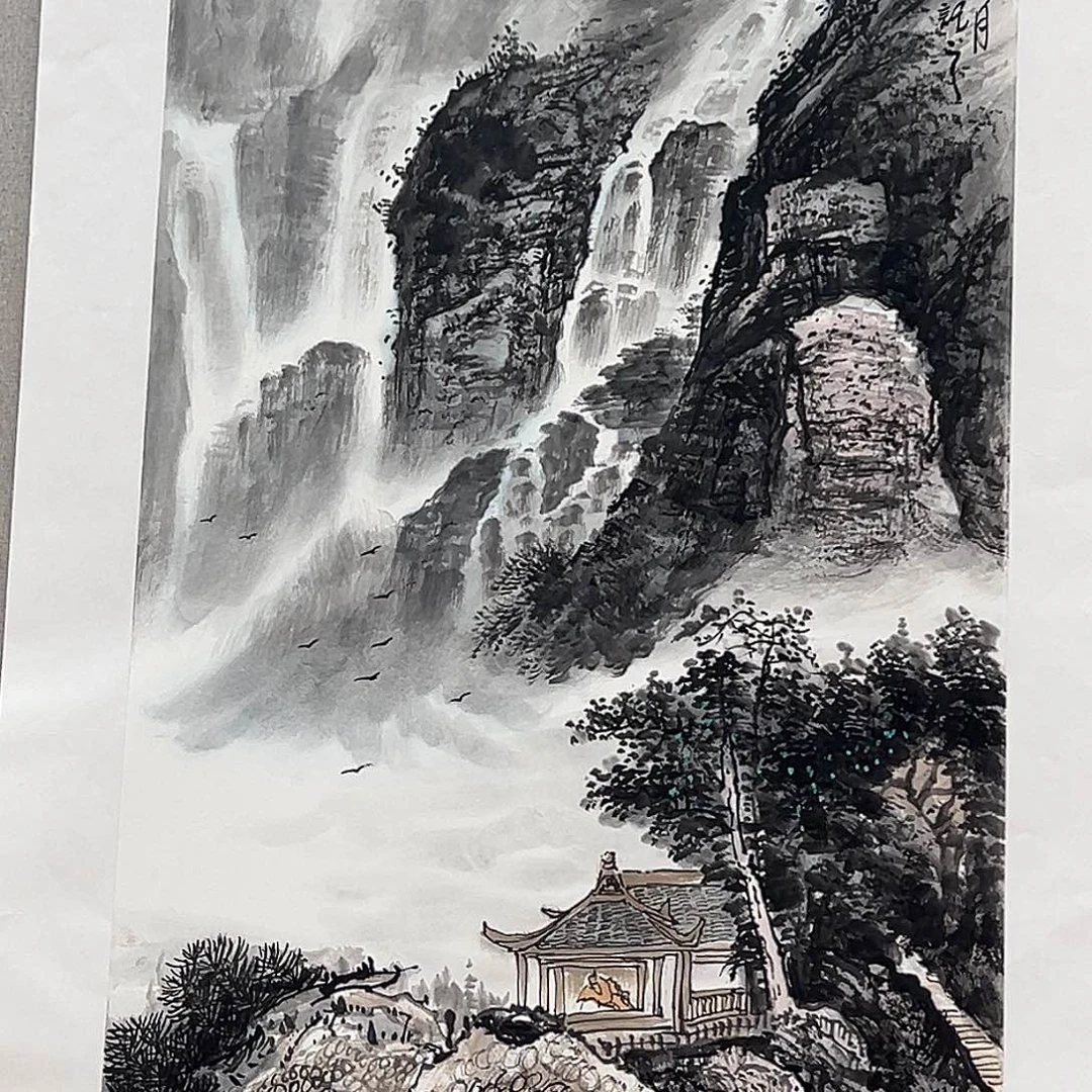 国画朱大明原作溯源带证件合影视频