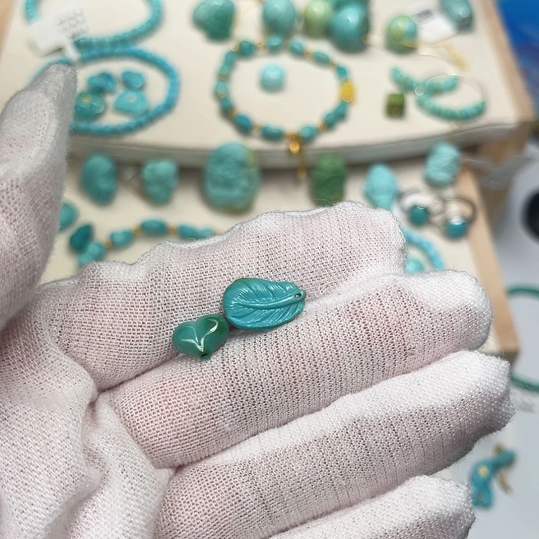 拾****绿松石未镶嵌珠宝半成品