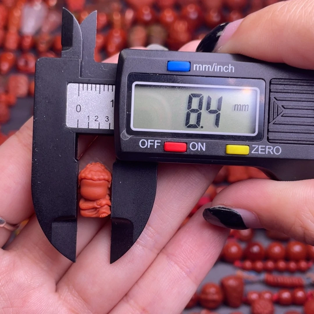 轰***友南红玛瑙配饰未镶嵌