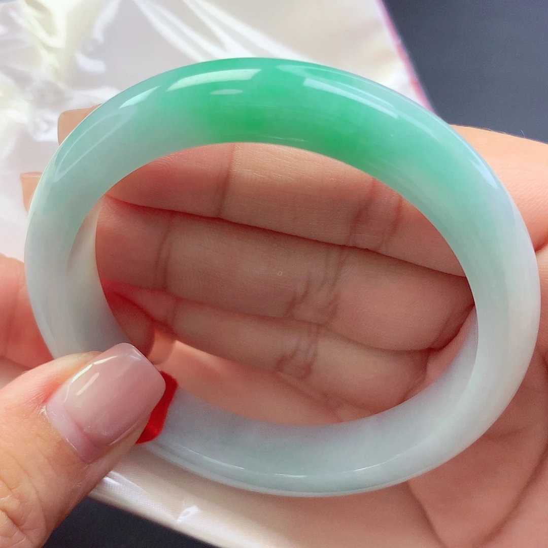 【闪购商品】未镶嵌手镯翡翠882932