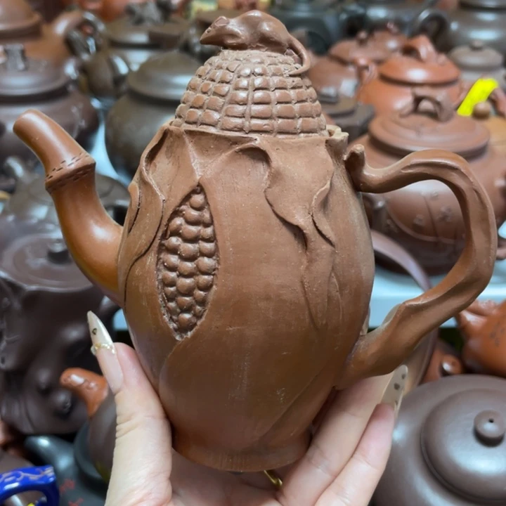 茶壶底槽青紫砂艺术作品