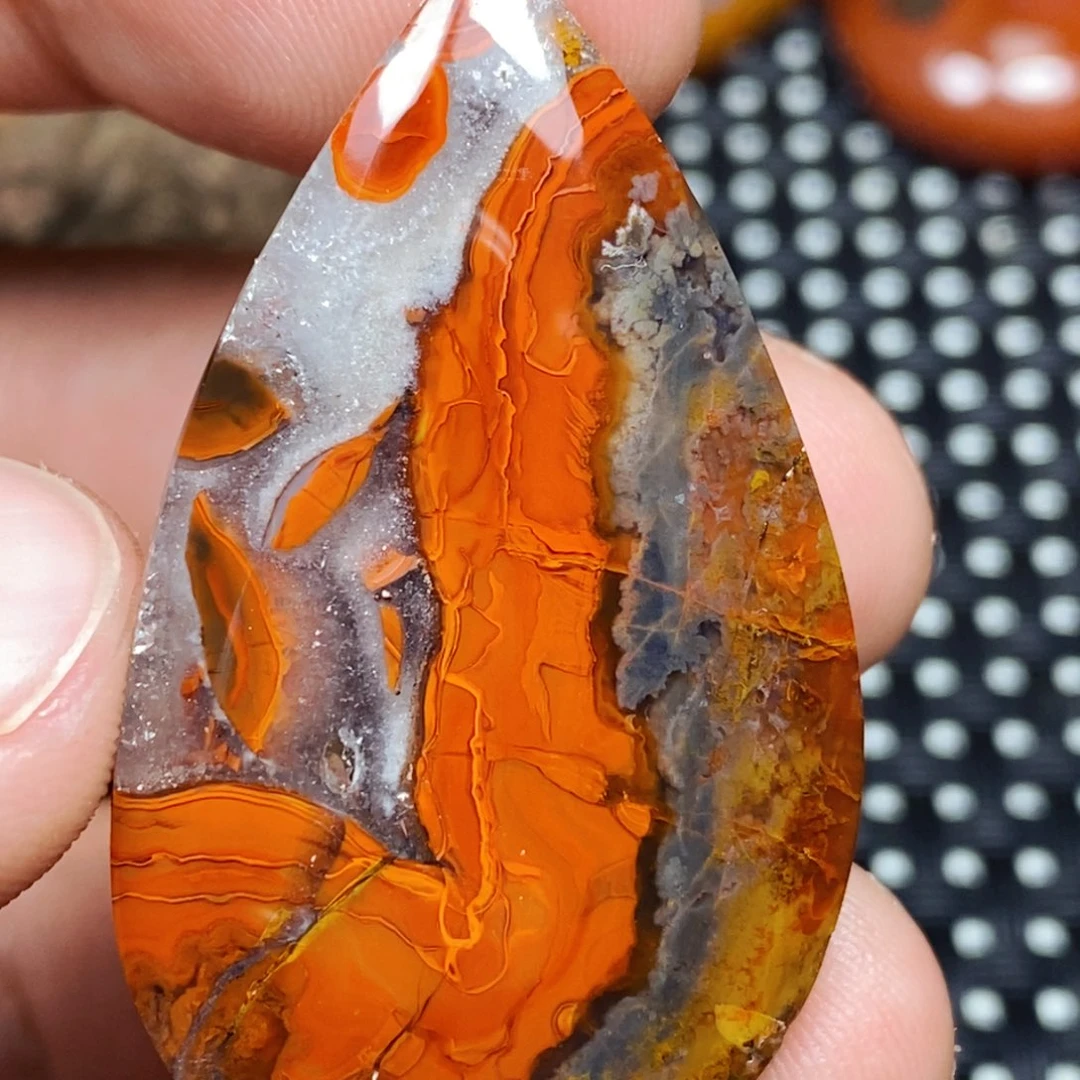 未镶嵌颈饰玛瑙/玉髓行***哥