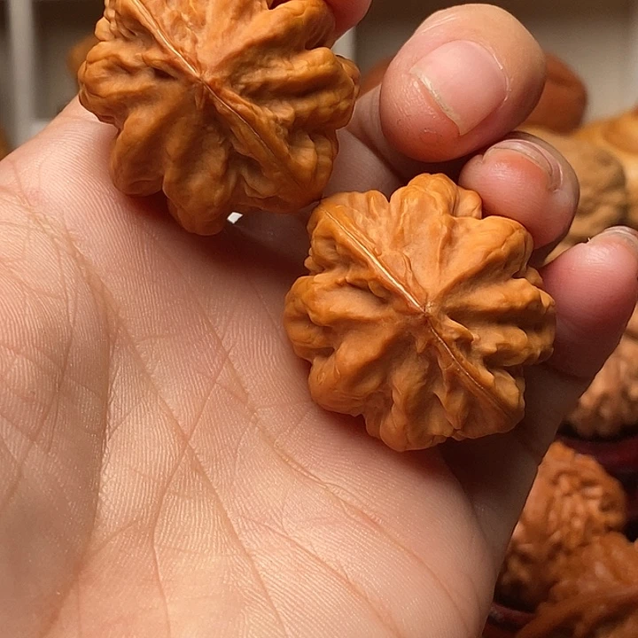 吊坠文玩核桃帝王龙脊