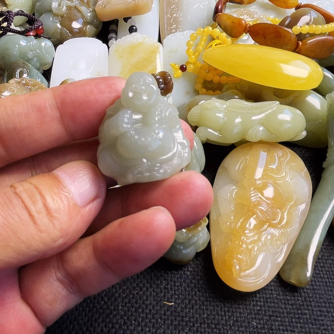 和田玉未镶嵌吊坠(不含链)