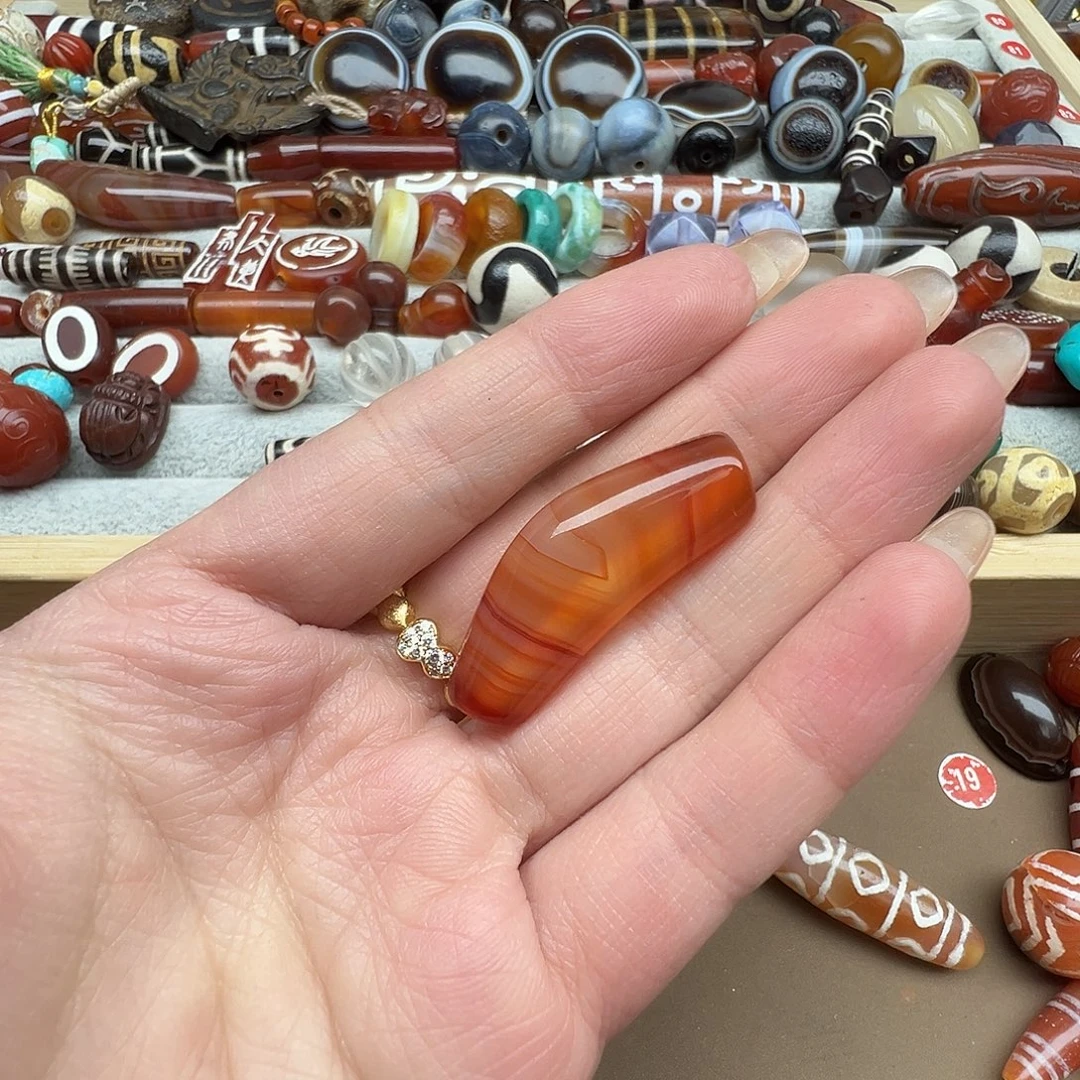 M***张玛瑙/玉髓未镶嵌珠宝半成品