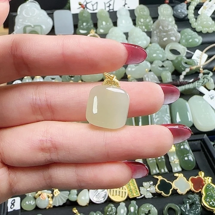 和田玉银S925镶嵌颈饰
