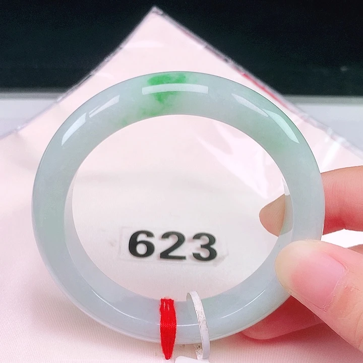 翡翠未镶嵌手镯翡翠手镯