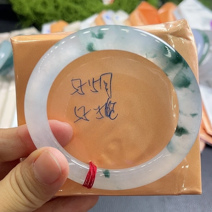 翡翠手镯未镶嵌55.5圆条