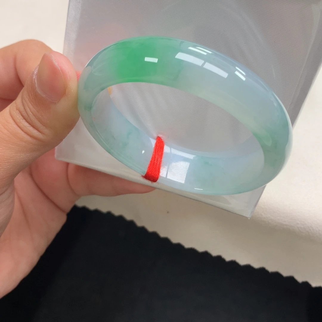 翡翠未镶嵌手镯25号51+贵妃轮胎绿（老货捡漏）