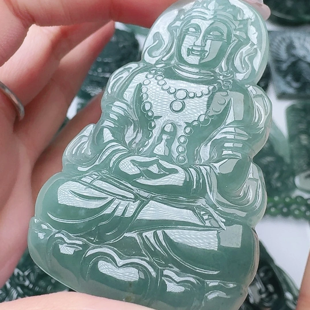 翡翠未镶嵌颈饰天然的A货翡翠多样性发其一