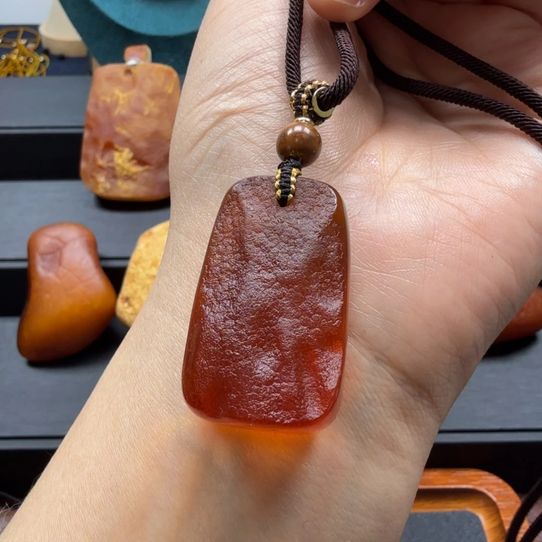 琥珀吊坠(赠链)未镶嵌