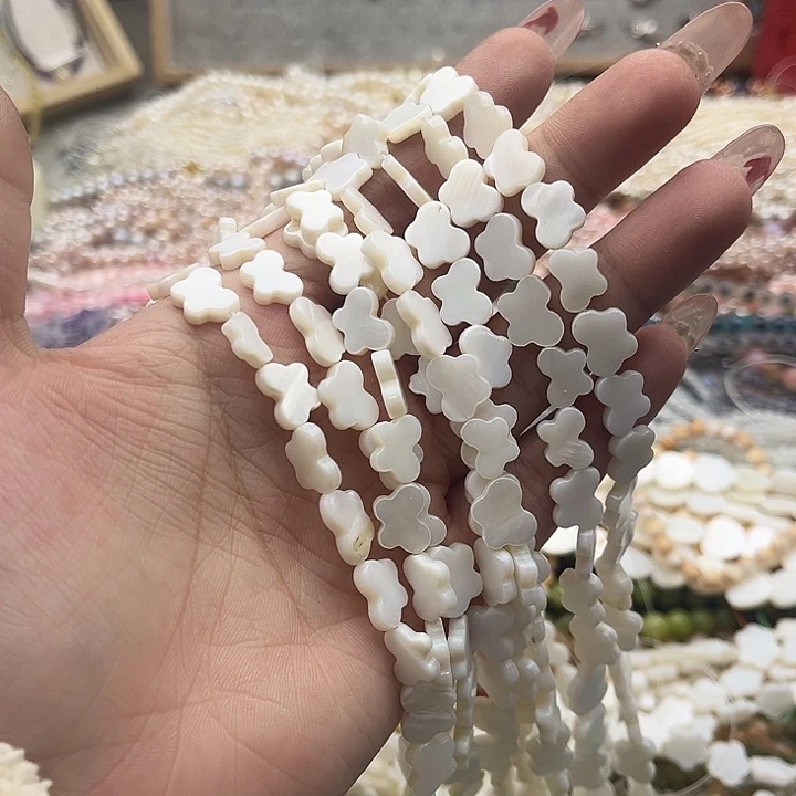 玛瑙/玉髓珠宝半成品未镶嵌一条白贝蝴蝶珠