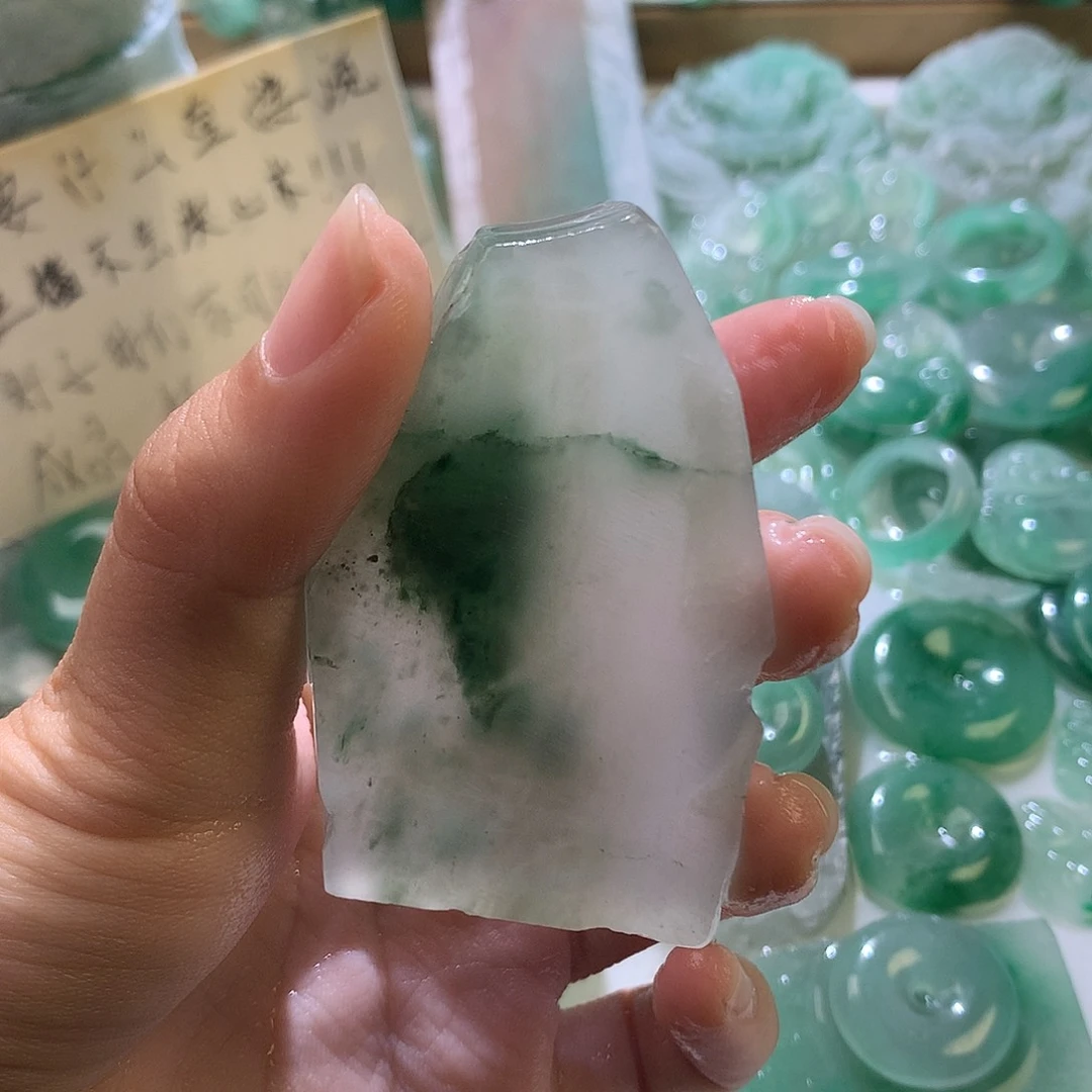 石英质玉未镶嵌珠宝半成品