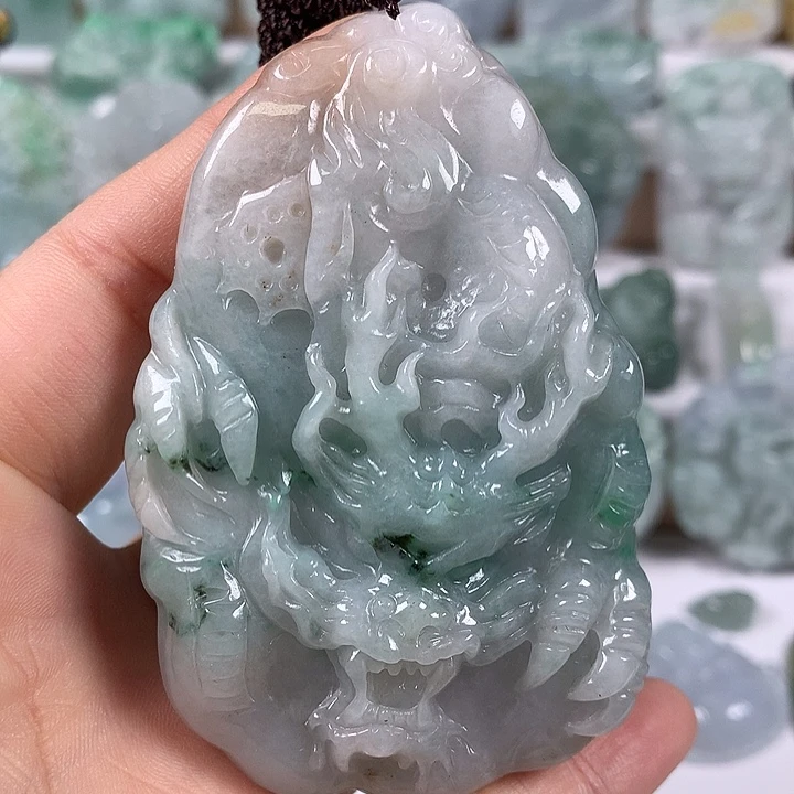 翡翠未镶嵌颈饰随形龙行天下多彩颜色福利