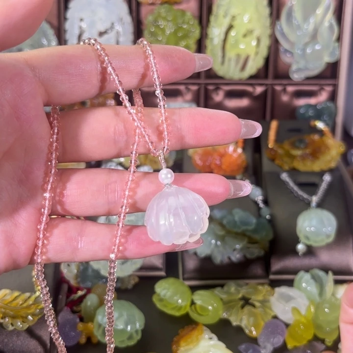 蛇纹石玉合金颈饰