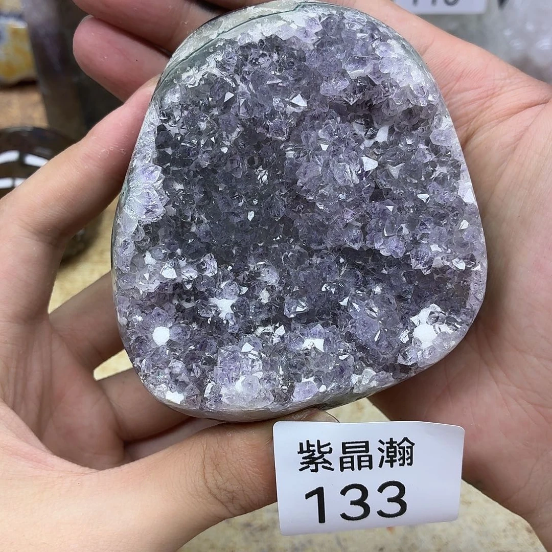 未镶嵌水晶大型摆件（非配饰）