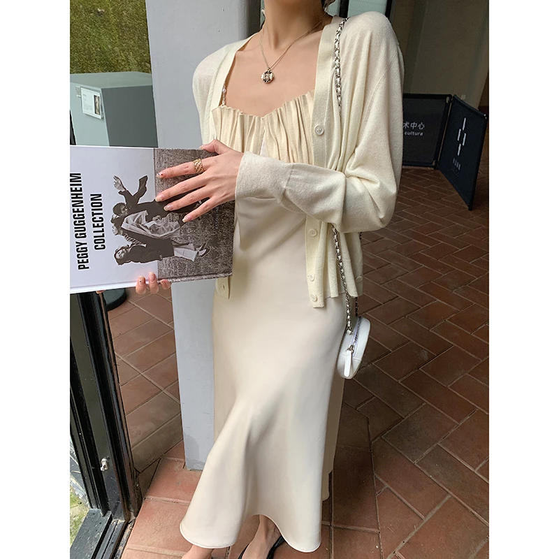 【珍珠氛围曲】新款时尚光泽感缎面吊带连衣裙女温柔风 ML221049