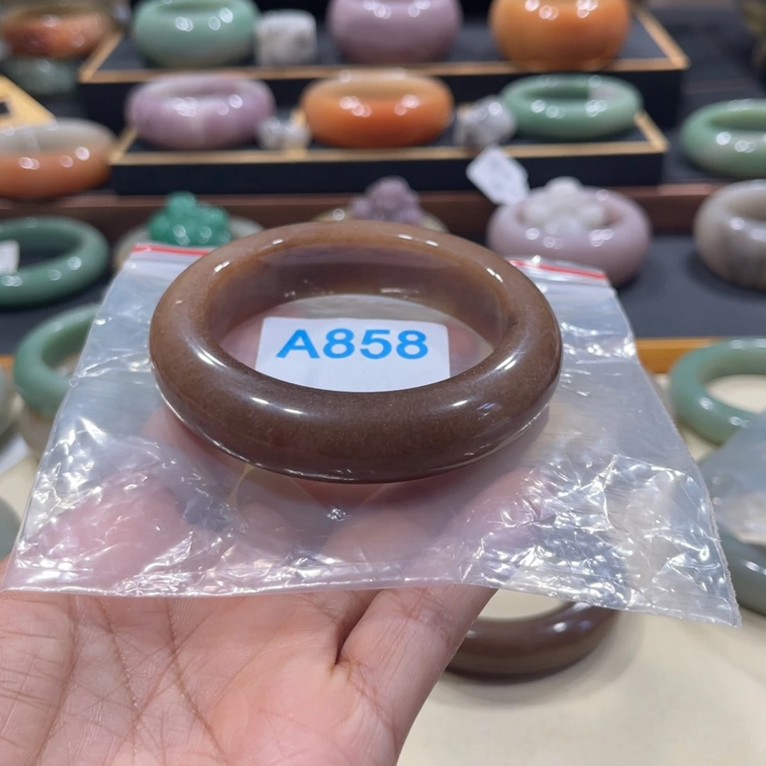 未镶嵌手镯石英岩玉孜*。