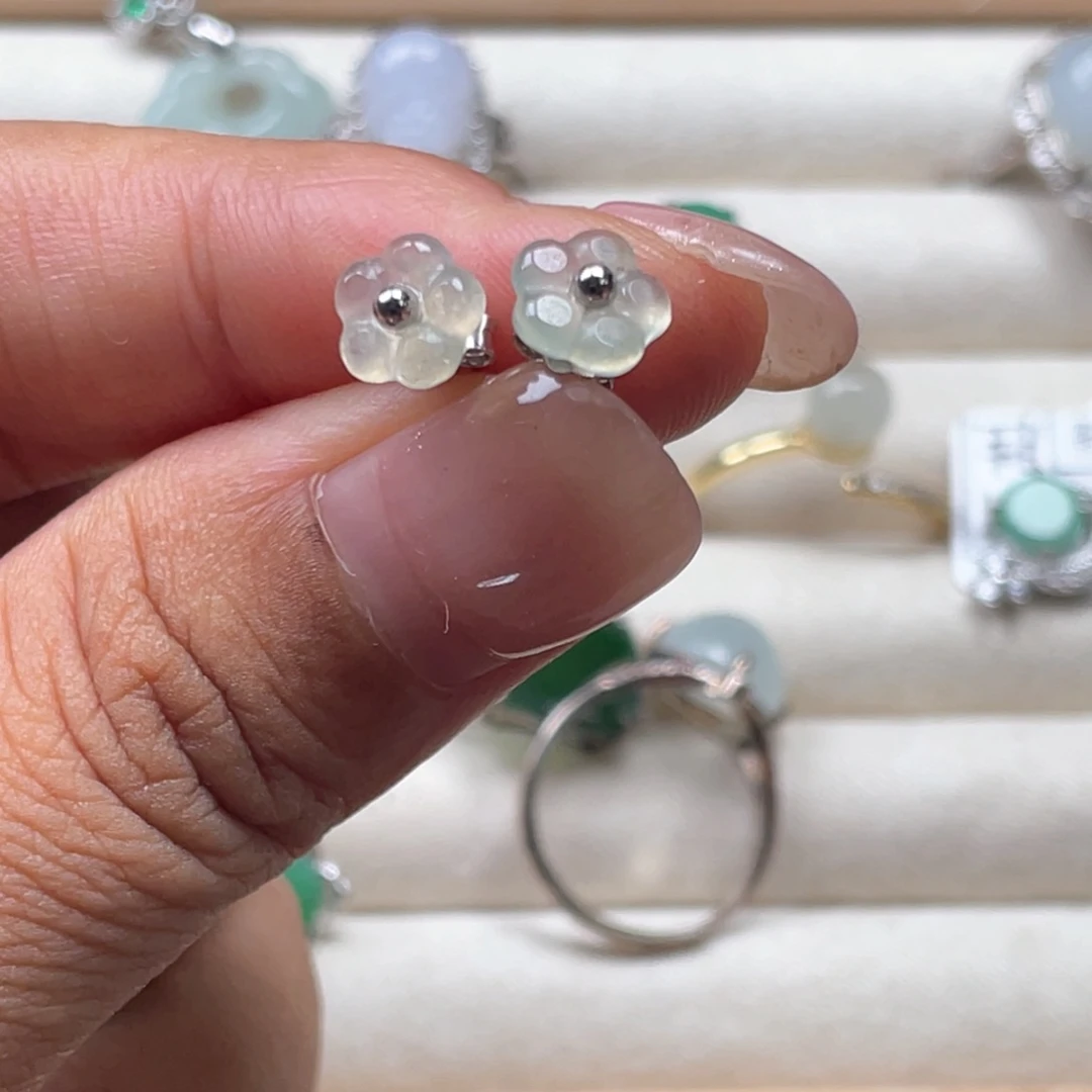 翡翠未镶嵌颈饰56785778