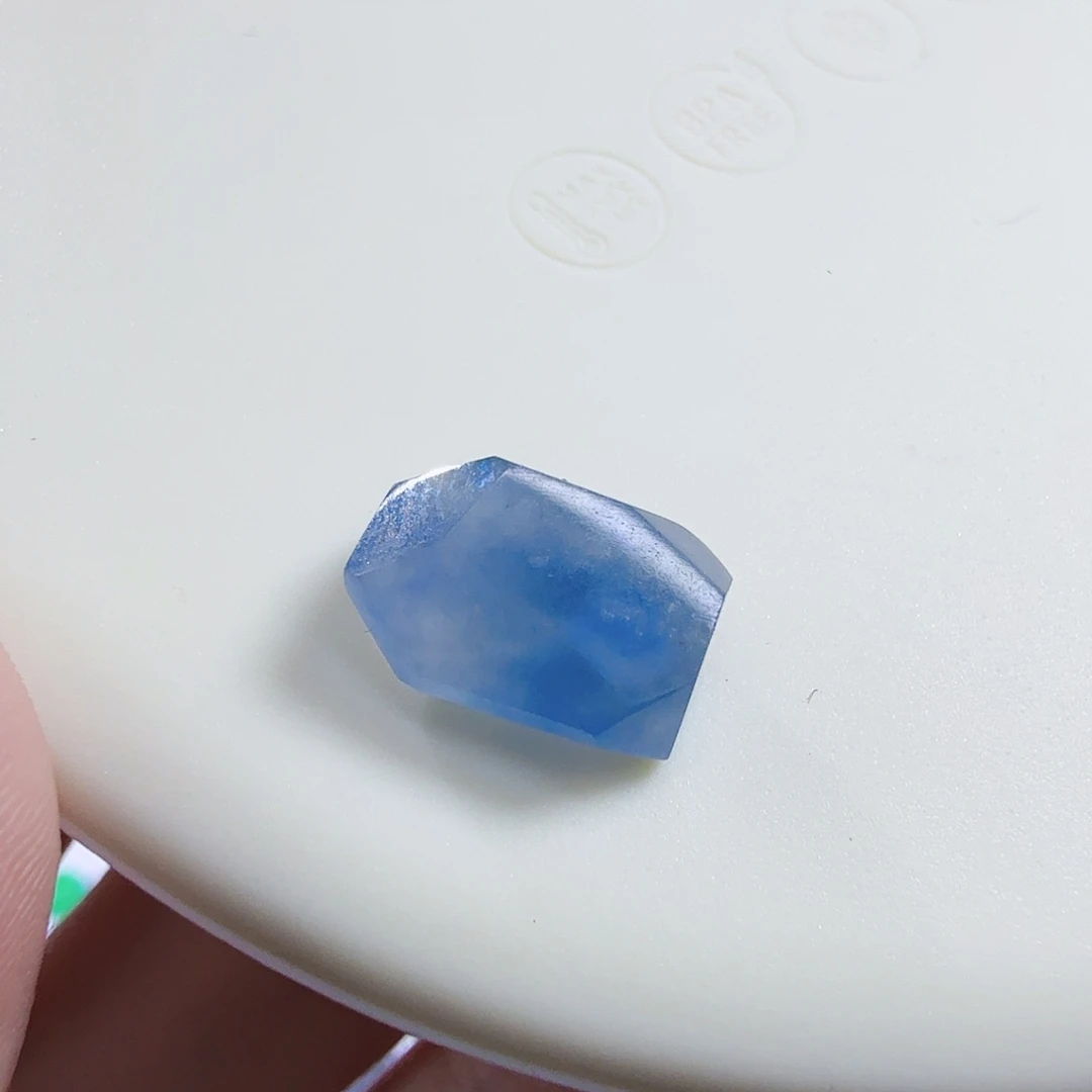 翡翠未镶嵌颈饰高冰蓝紫