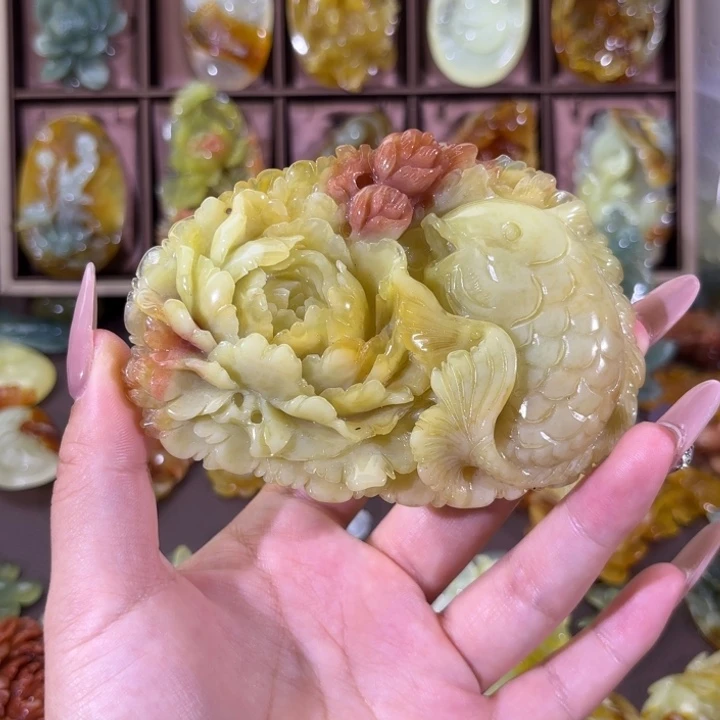 未镶嵌蛇纹石玉颈饰