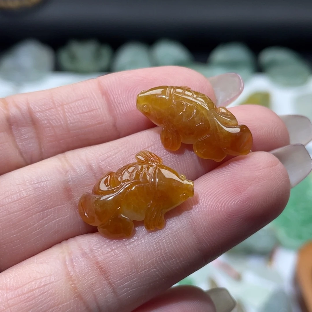 颈饰未镶嵌翡翠吊坠