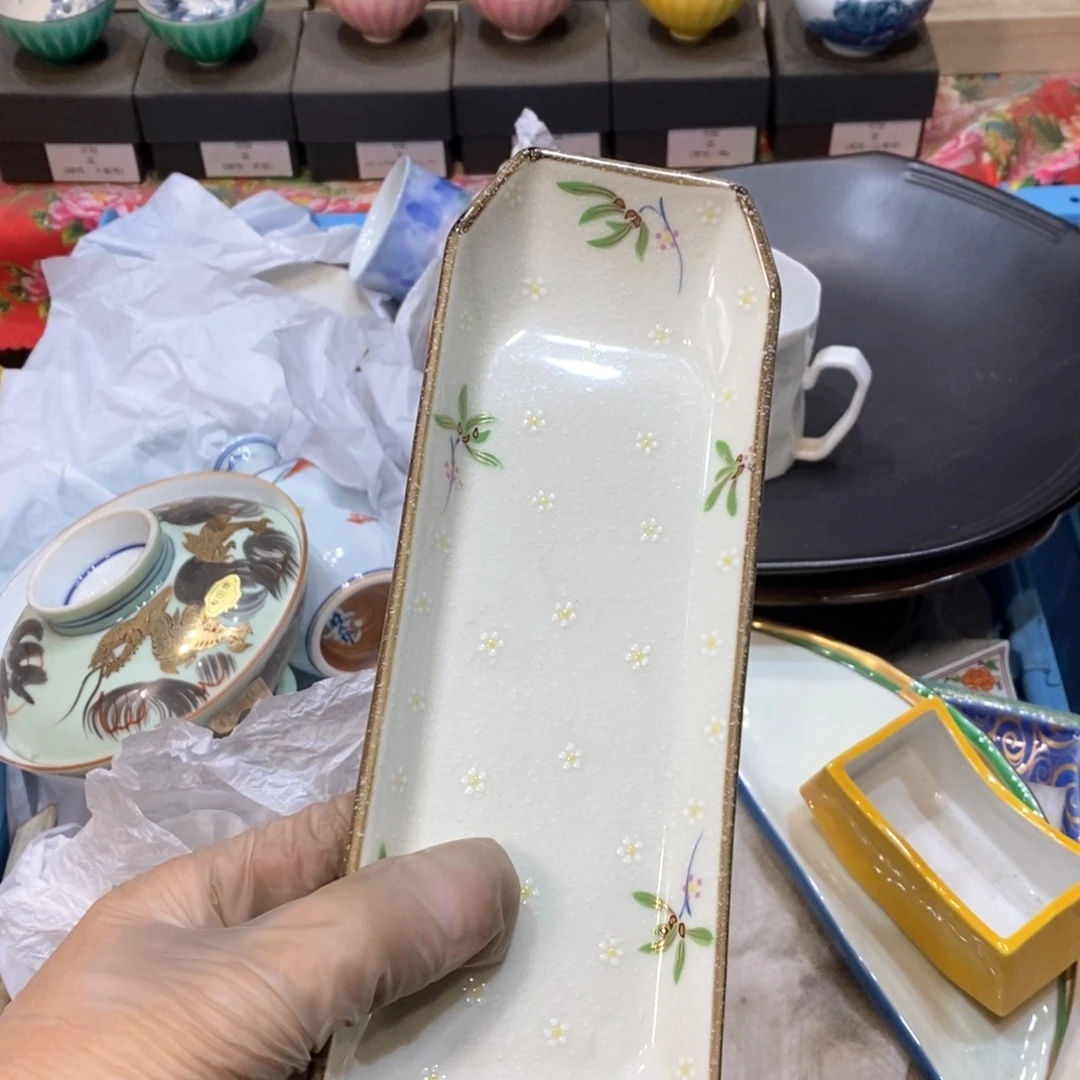 瓷片?**月哈哈哈哈哈哈哈哈哈