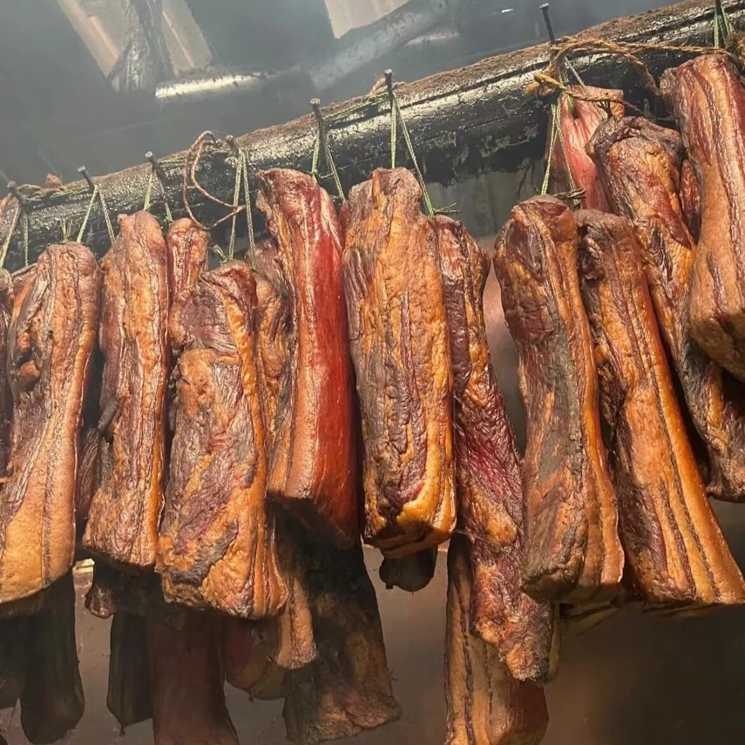 湖北通山农村柴火烟熏腊五花肉农村土特产美食
