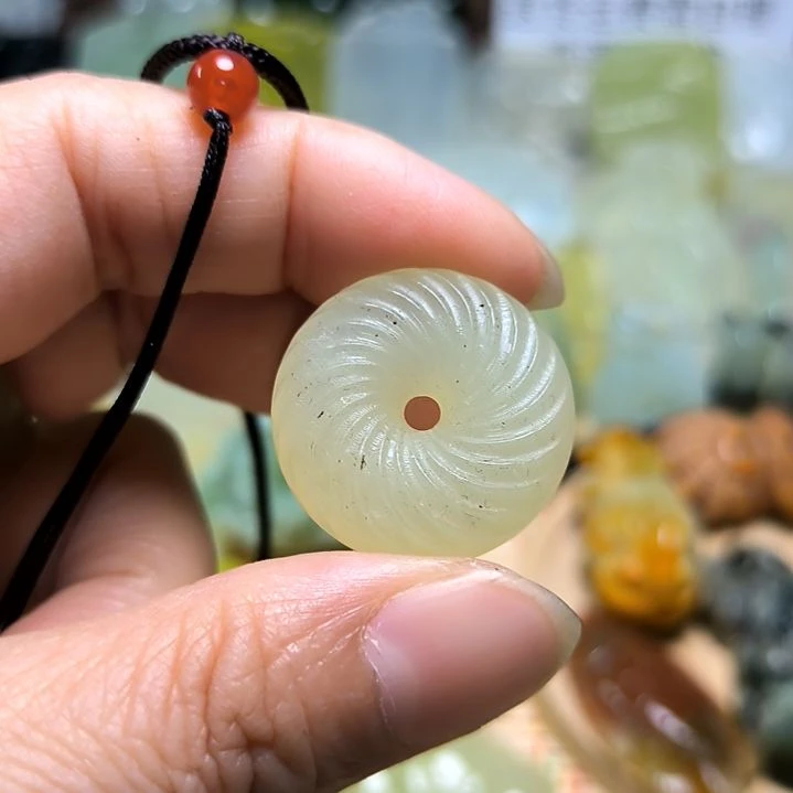 岫玉吊坠(不含链)未镶嵌爱****谁