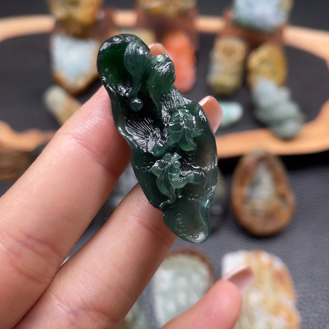 定制翡翠未镶嵌翡翠