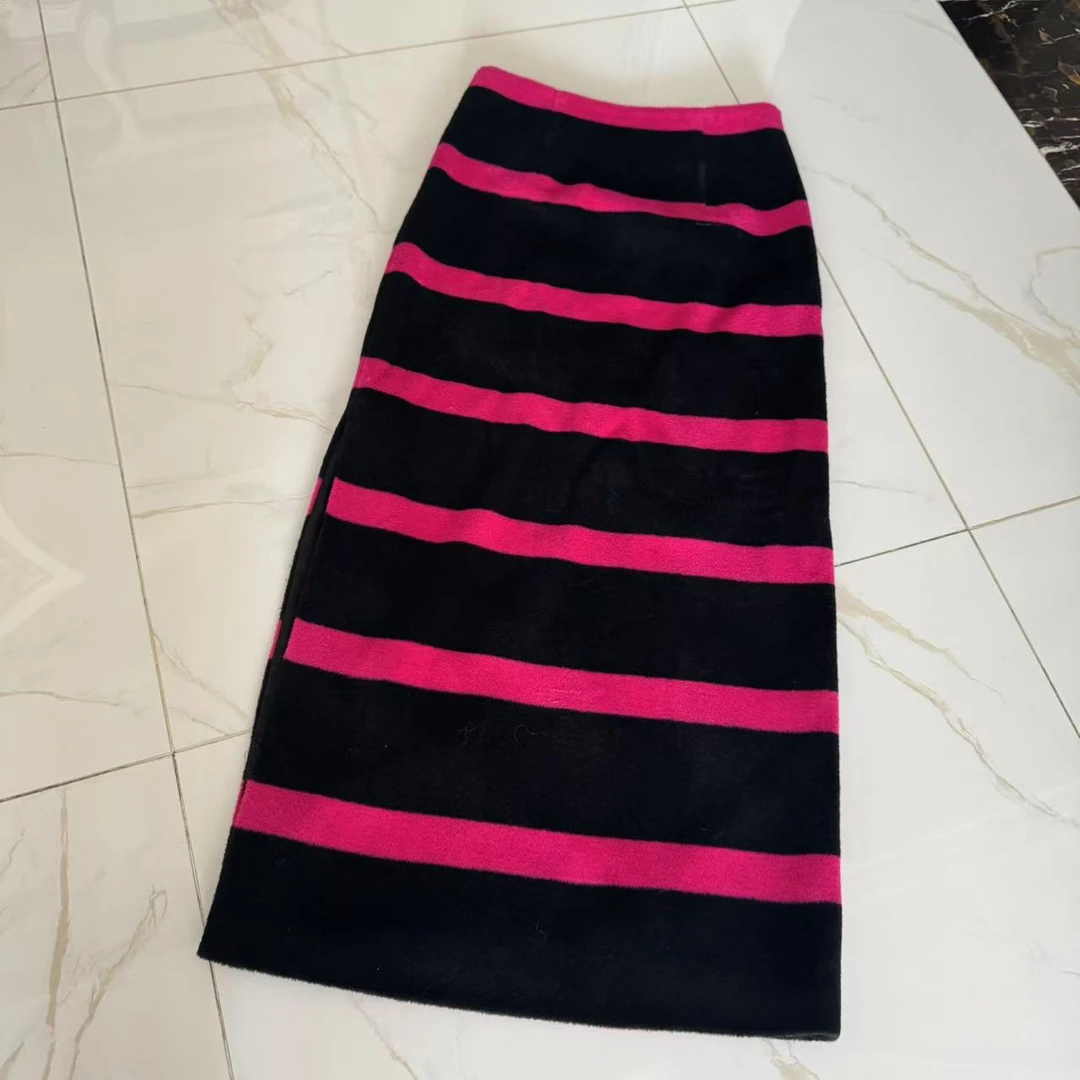 【周周家】 定制款羊毛黑粉色横时尚气质条纹长半裙
