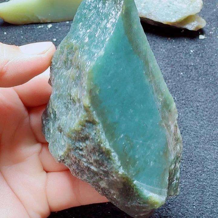 和田玉（糖玉）未镶嵌珠宝半成品