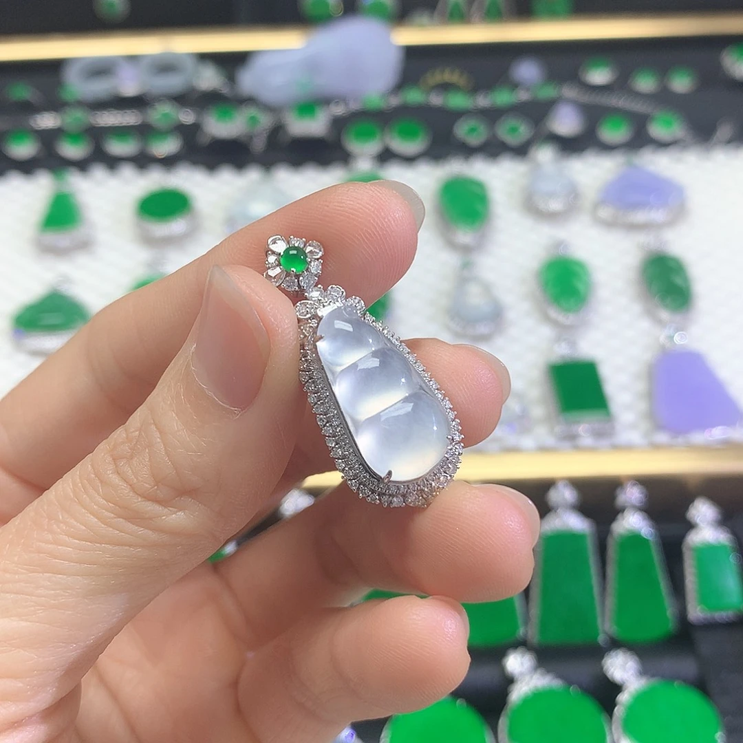 吊坠(不含链)18K金镶嵌翡翠吊坠