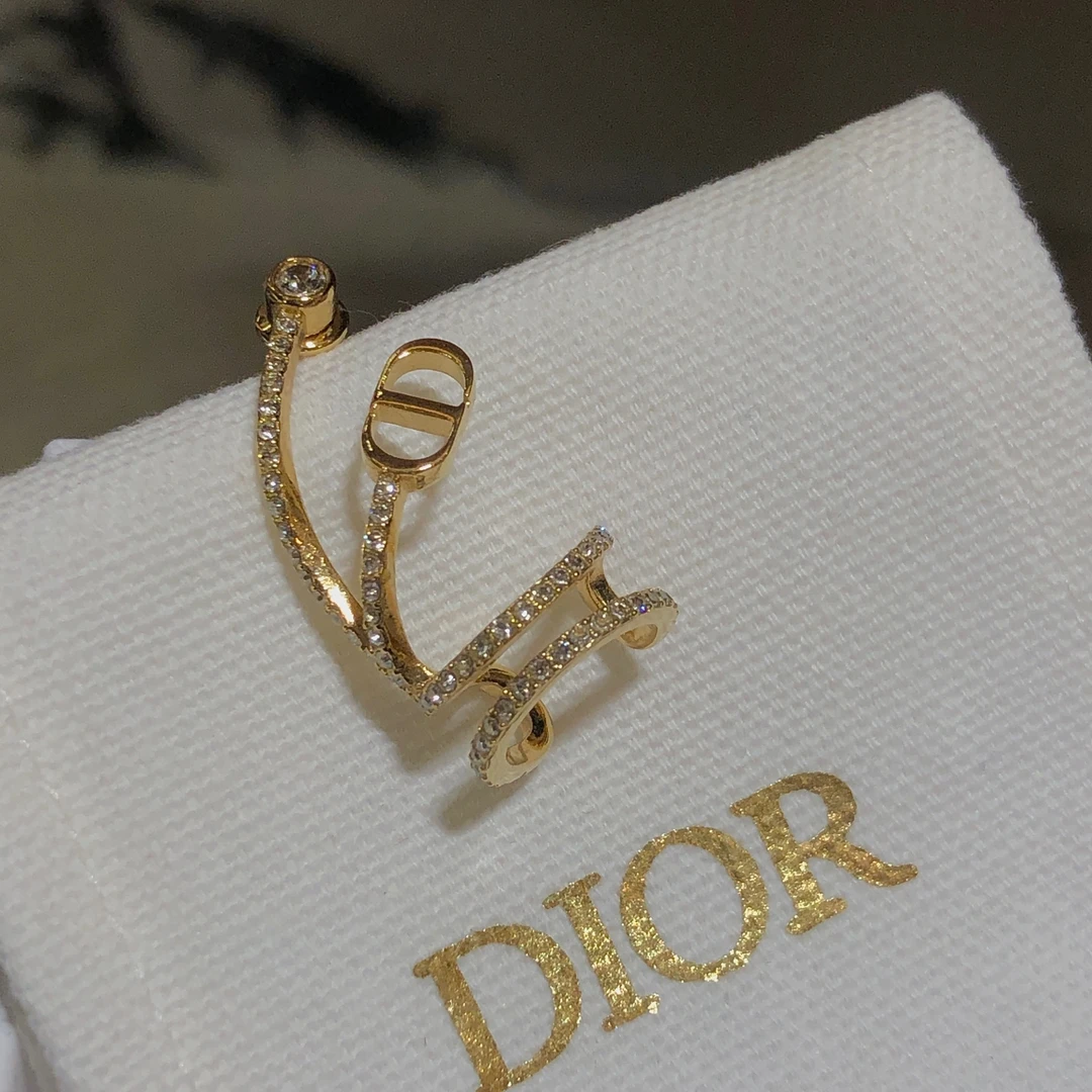 99新 DIOR/迪奥 单只耳钉/安洁利严选/成色以直播间为准/GSS28315