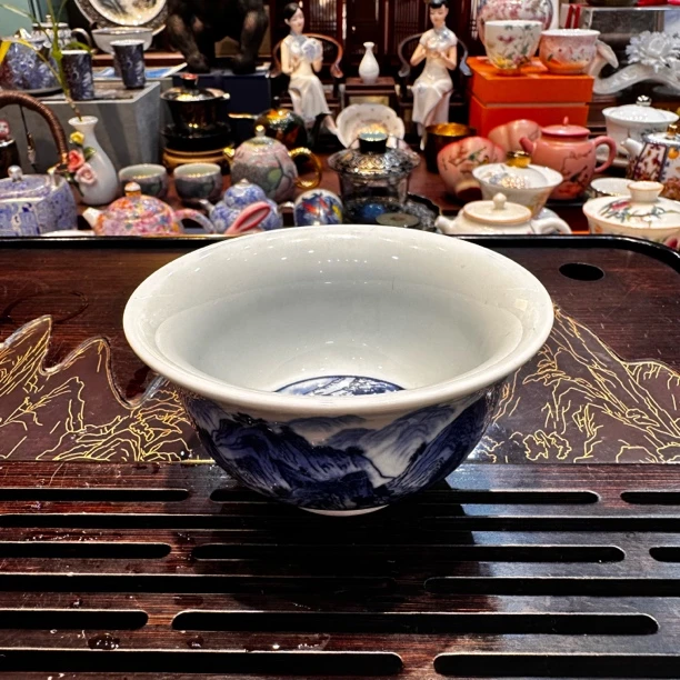 青花山水压手主人杯F277