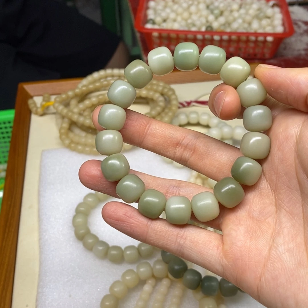 ****ᴰ菩提根/象牙果把件l