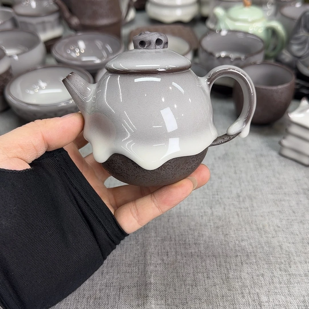 泰***皮茶器黄先生 正在直播