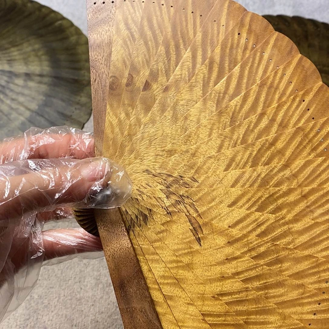 楠木用****5金丝楠木15折扇黄金底