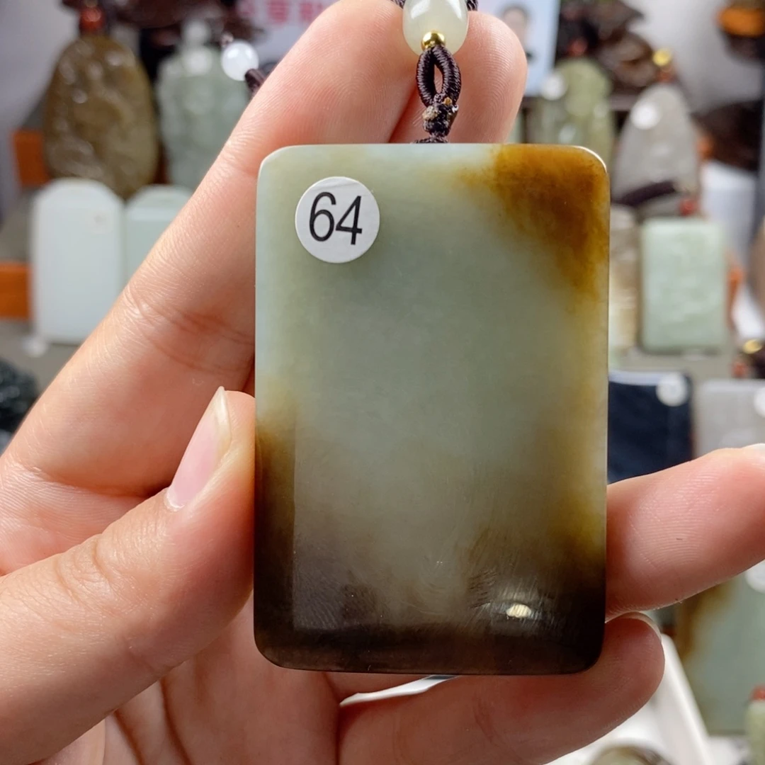 和田玉（糖玉）未镶嵌颈饰