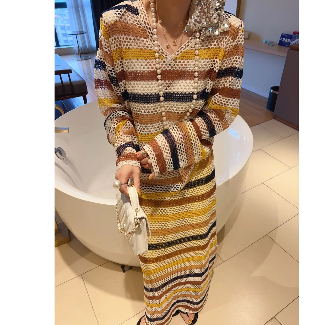 撞色镂空彩条纹时尚套装裙女夏季2025新品长袖防晒上衣开叉半身裙